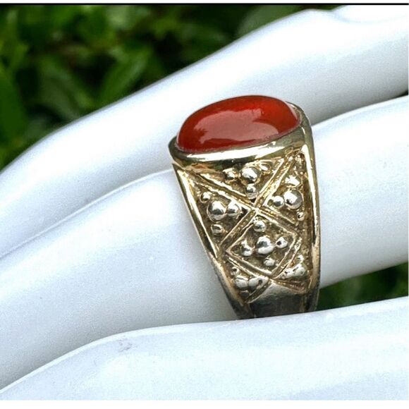 Carnelian gold tone ring - Picture 5 of 9